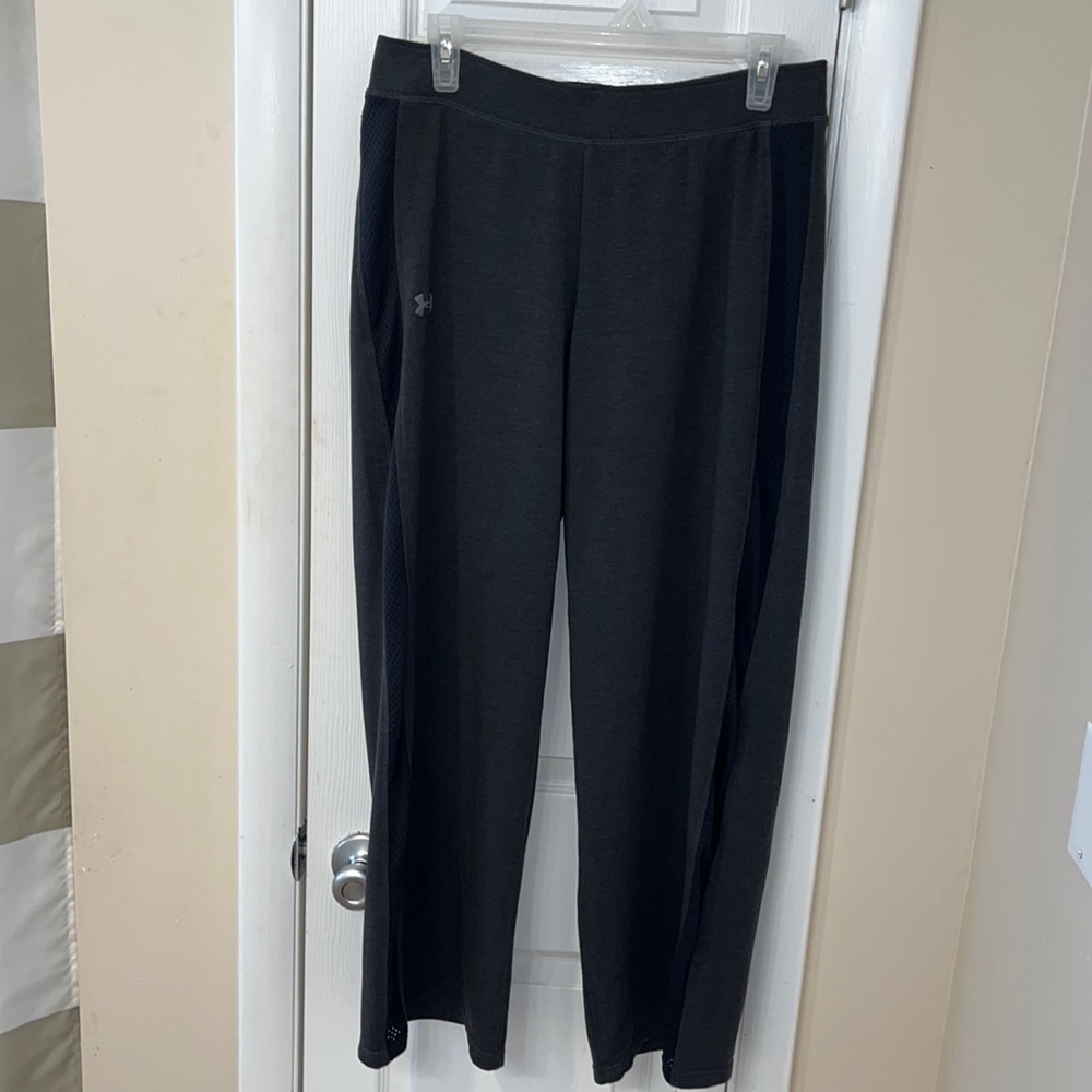 Under Armour Pants! Size Medium 😊